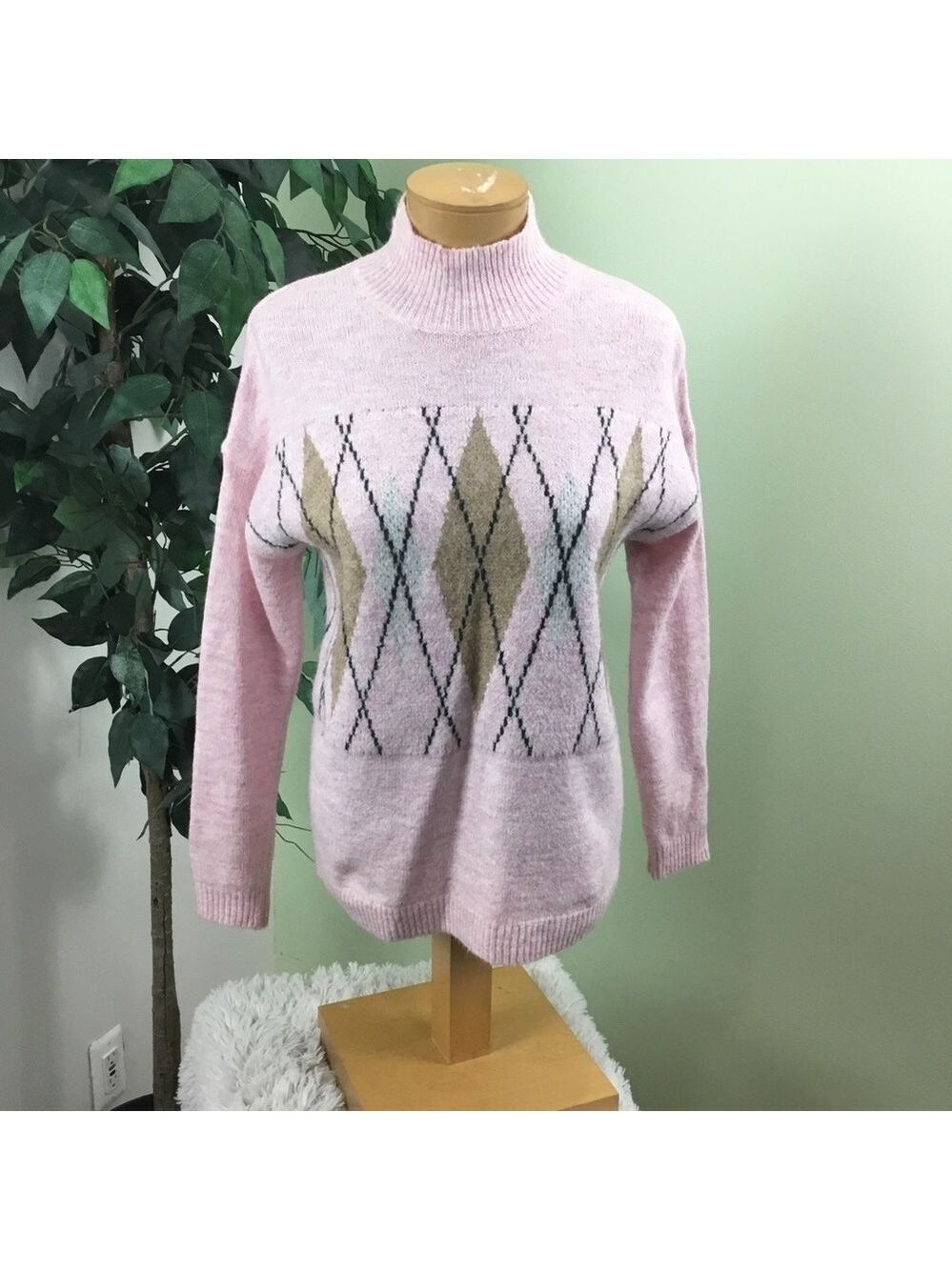 VERVE Ami medium pink mockneck long sleeve sweater